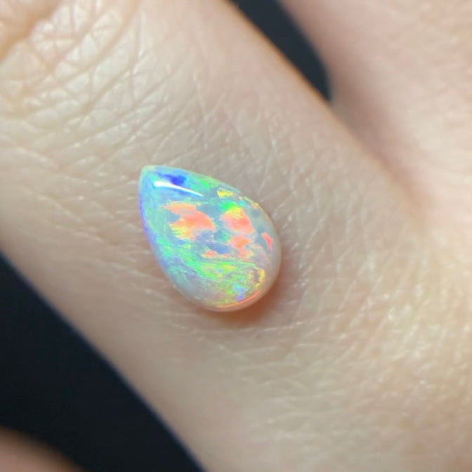 Crystal Opal-0.6ct