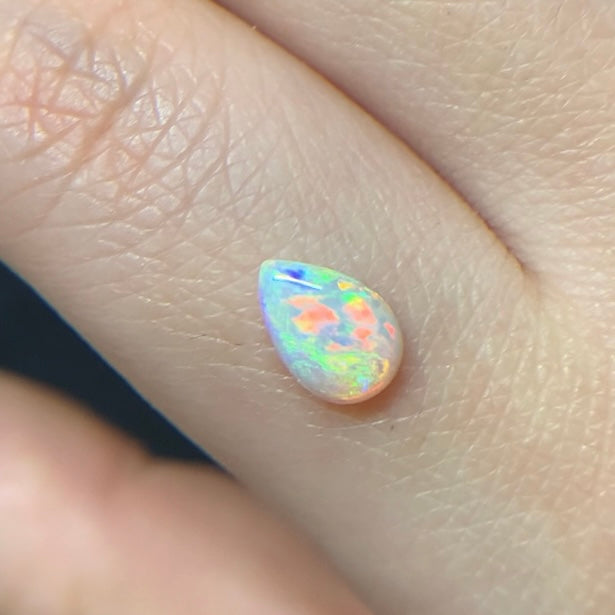 Crystal Opal-0.6ct